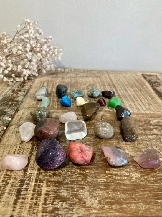 Lot of 24 Pieces Polished Rocks - Instant Rock Collection - Picture 2 of 14